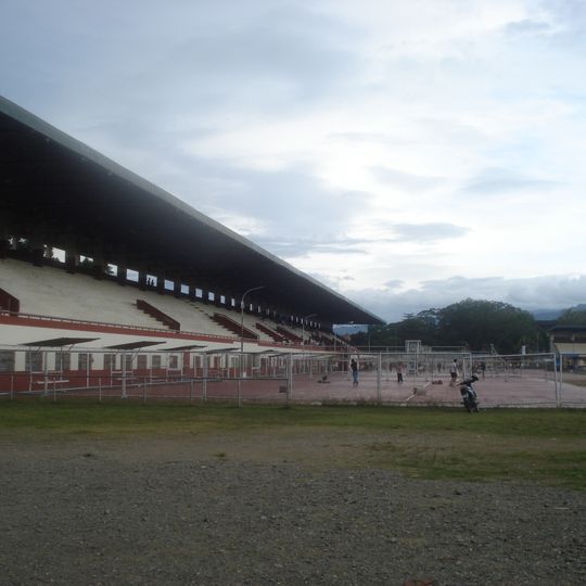 Estadio conmemorativo Joaquin F. Enriquez