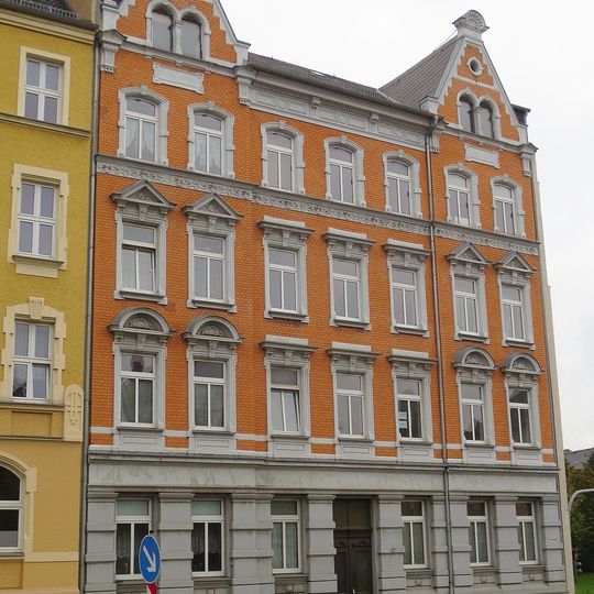 Mietshaus in ehemals geschlossener Bebauung Ritterstraße 17