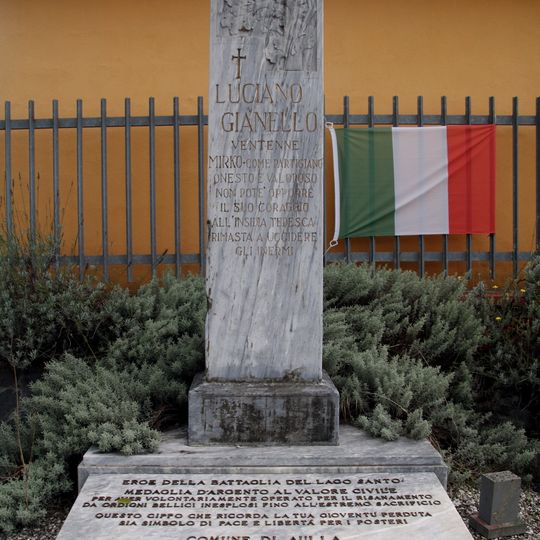 Cippo al partigiano Luciano Gianello