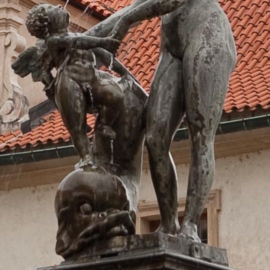 Kašna se sochou Venuše ve Valdštejnské zahradě