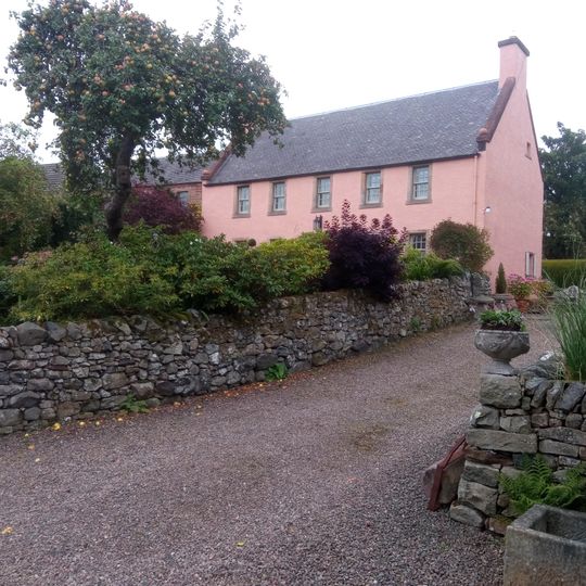 Lanton, Old Manor Inn And Garden Walls