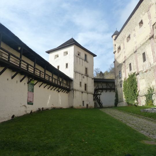 Starý zámok, múr hradbový južný