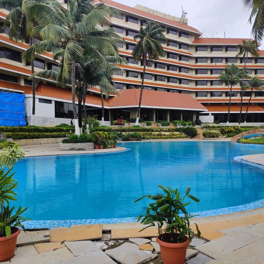 The Retreat Hotel & Convention Centre