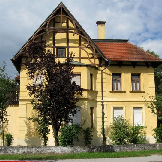 Bahnhofstraße B 109