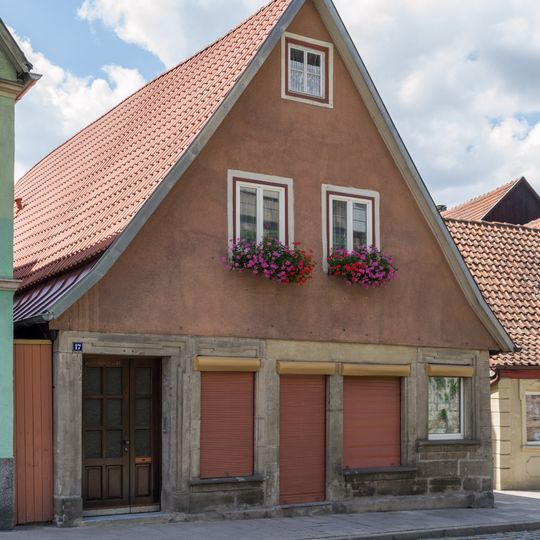 Wohn- und Geschäftshaus