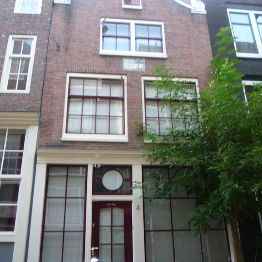 Bij de restauratie nagenoeg in de oude vorm herbouwd