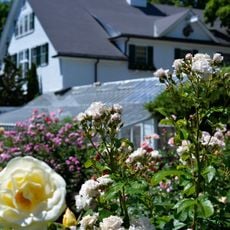 Fuller Gardens