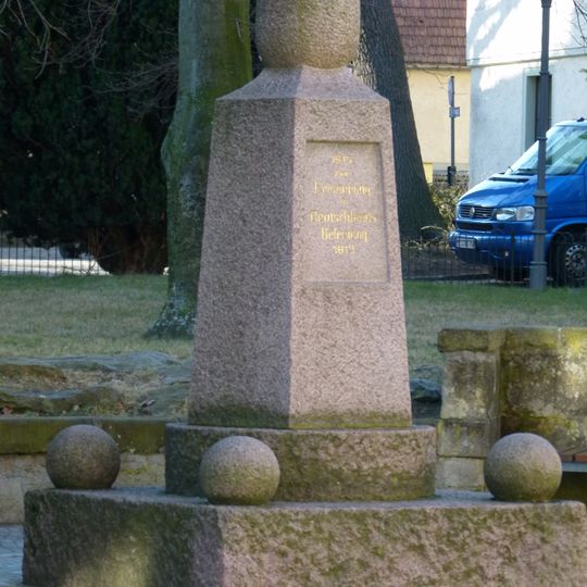 Denkmal zur Erinnerung an die Befreiungskriege 1813 Kirchplatz -