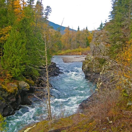 Tsútswecw Provincial Park