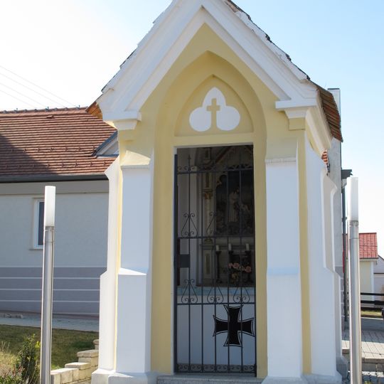 Wegkapelle, Kriegerdenkmal