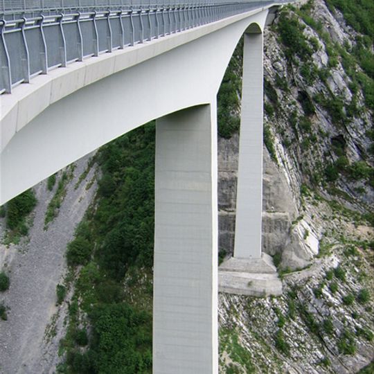 Ponte Valgadena