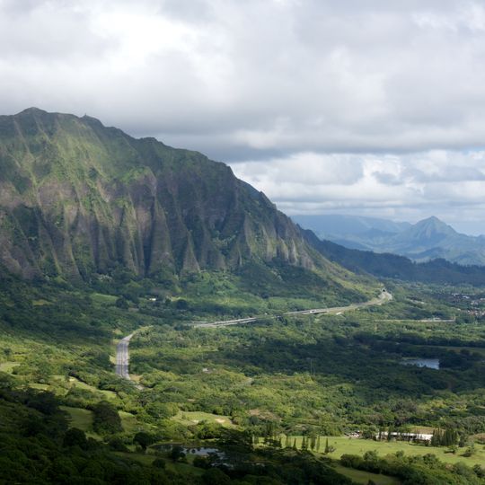 Nuʻuanu Pali Lookout