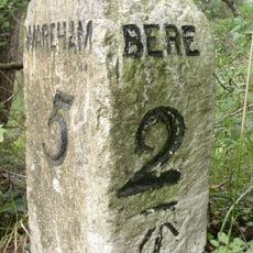 Milestone, 300m SSE of Lower Woodbury Farm