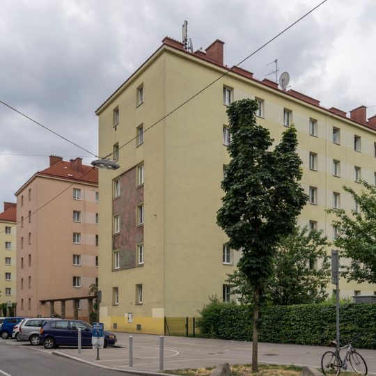 Wohnhausanlage Arndtstraße 31-33