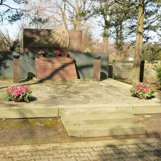 Pomník padlým v 2. světové válce na hřbitově v Rumburku