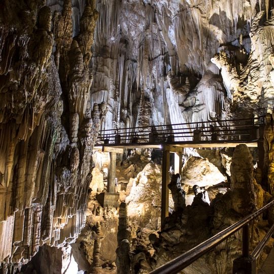 Caverna do Diabo State Park