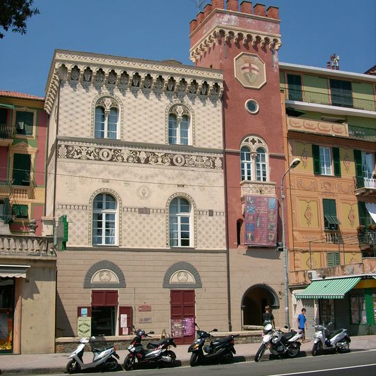 Palazzo Jacopo da Varagine