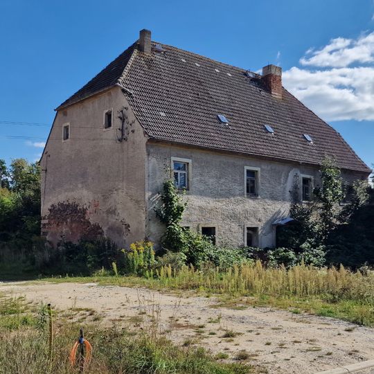 Herrenhaus Tina-von-Brühl-Straße 31