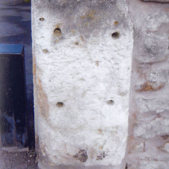 Milestone, High Street, Twerton, at corner of Clyde Gardens