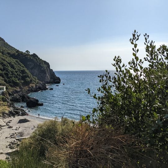 Παραλία Ερμονες