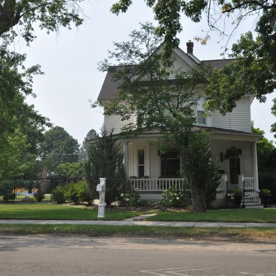 Daniel V. Bean House