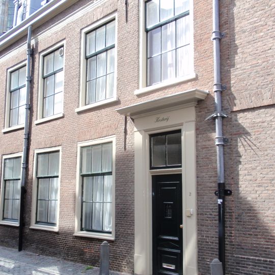 Middelweg 2-4, Leiden