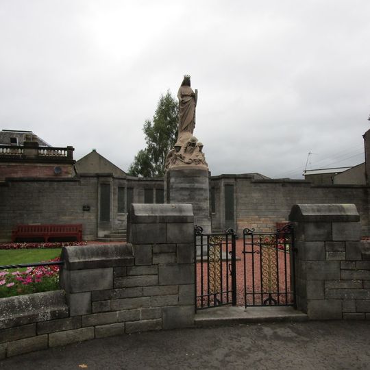 Alloa, Bank Street, War Memorial