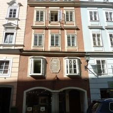 Wohn- und Geschäftshaus