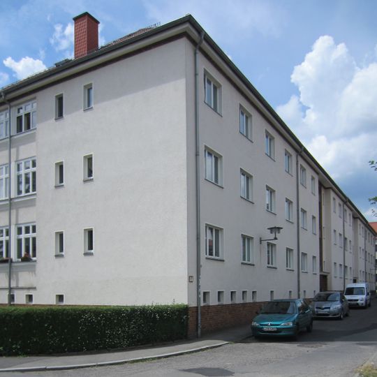 Wohnblock Paul-Ernst-Straße 19; 21; 23