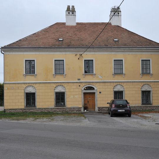 Pfarrhof, Orth an der Donau