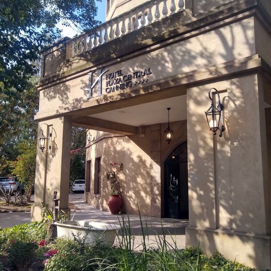 Hotel Plaza Central Canning