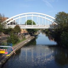 Haggerston railway bridge