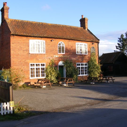 Castle Public House, Bredfield