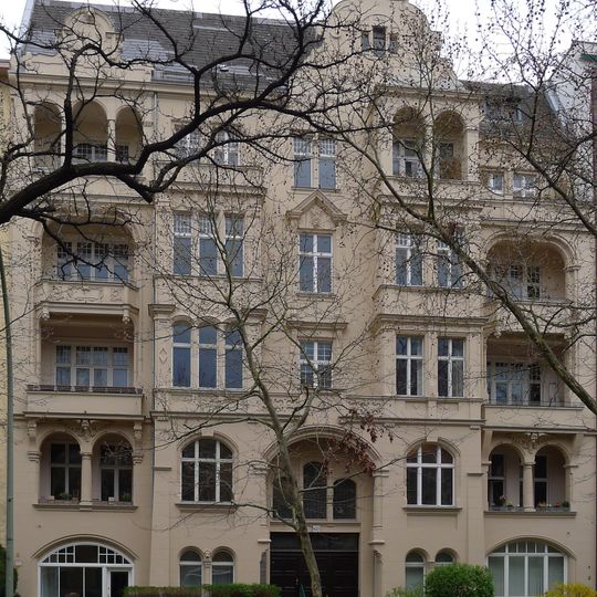 Mietshaus Bundesallee 221