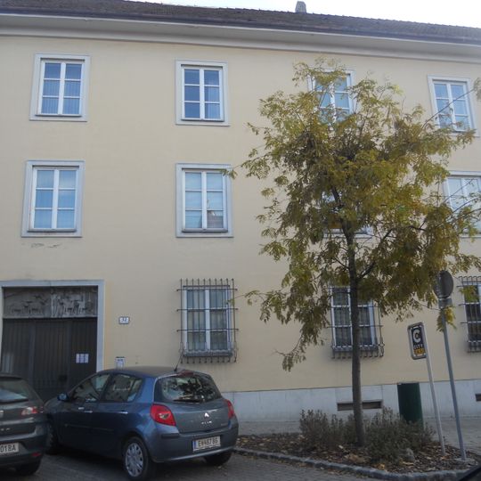 Pfarrhof, Dompfarrhof, linker Teil