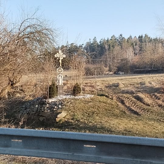 Kříž východně od Hlincovy Hory u Hlubokého rybníka