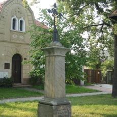 Kříž na návsi v Hájku