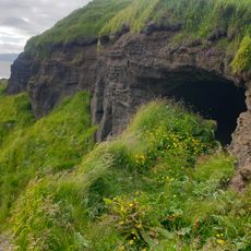 Baðstofuhellir