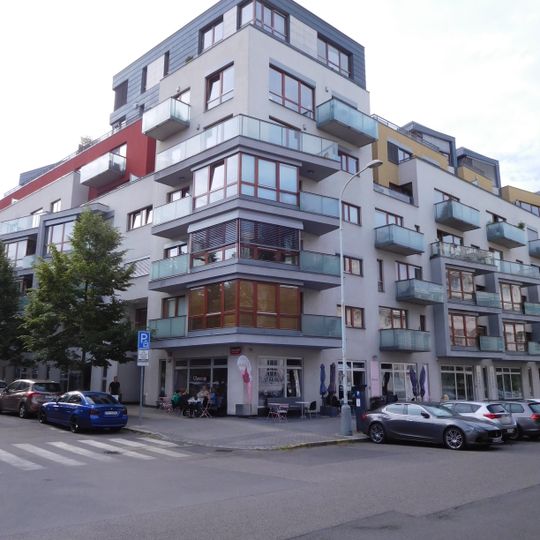 Nedvědovo náměstí 14