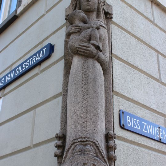 Monument aan de Bisschop Zwijsenstraat