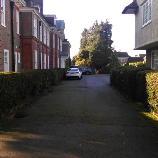 The Mansion, Berkhamsted