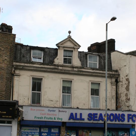799, Commercial Road E14