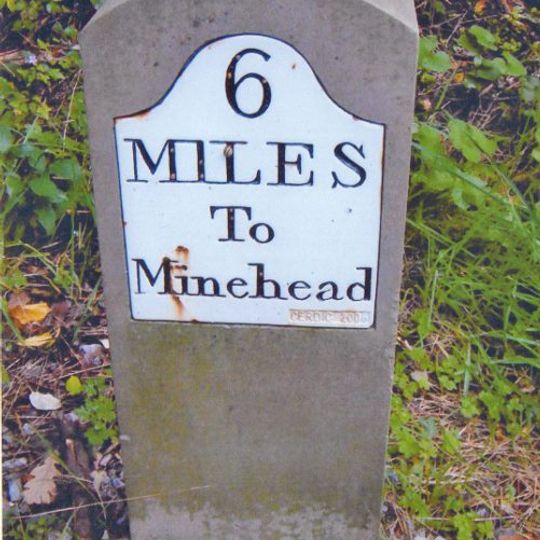 Milestone, Harwood Cross, on hill down to village