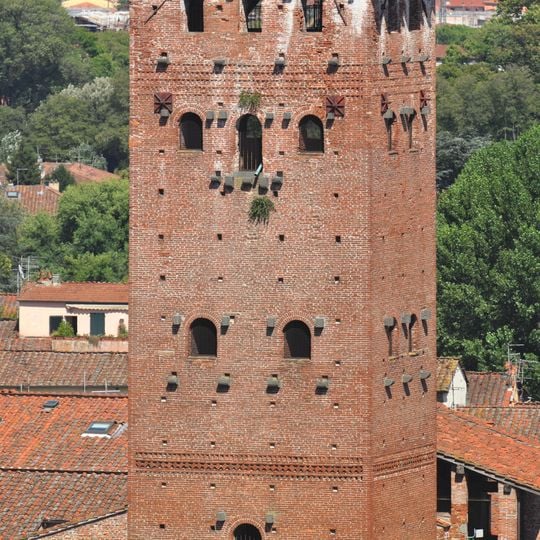 Torre Guinigi