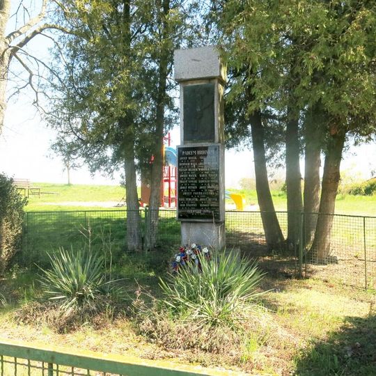 Pomník padlým v Krpech