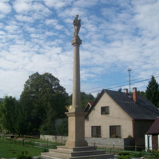 Mariánsky stĺp, stĺp s podstavcom