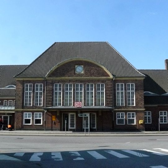 Bahnhofsgebäude