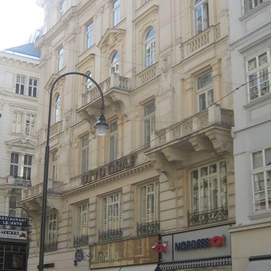 Wohn- und Geschäftshaus