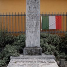 Cippo al partigiano Luciano Gianello
