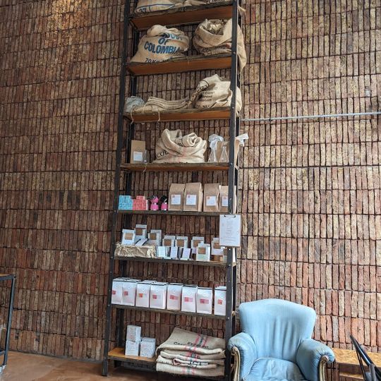LAB. Training Center & Coffee Shop